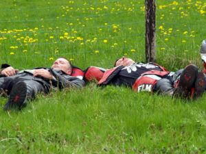 Tagestour Pack die Badehose ein Tagestour Pack die Badehose ein