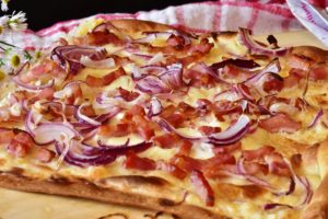 Zum Flammkuchen ins Elsass Zum Flammkuchen ins Elsass